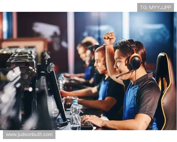 PG电竞俱乐部举办首场大型线上线下融合电竞比赛，吸引众多电竞爱好者关注